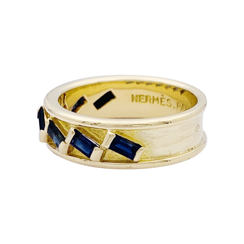 Hermès vintage ring in yellow gold and sapphires.