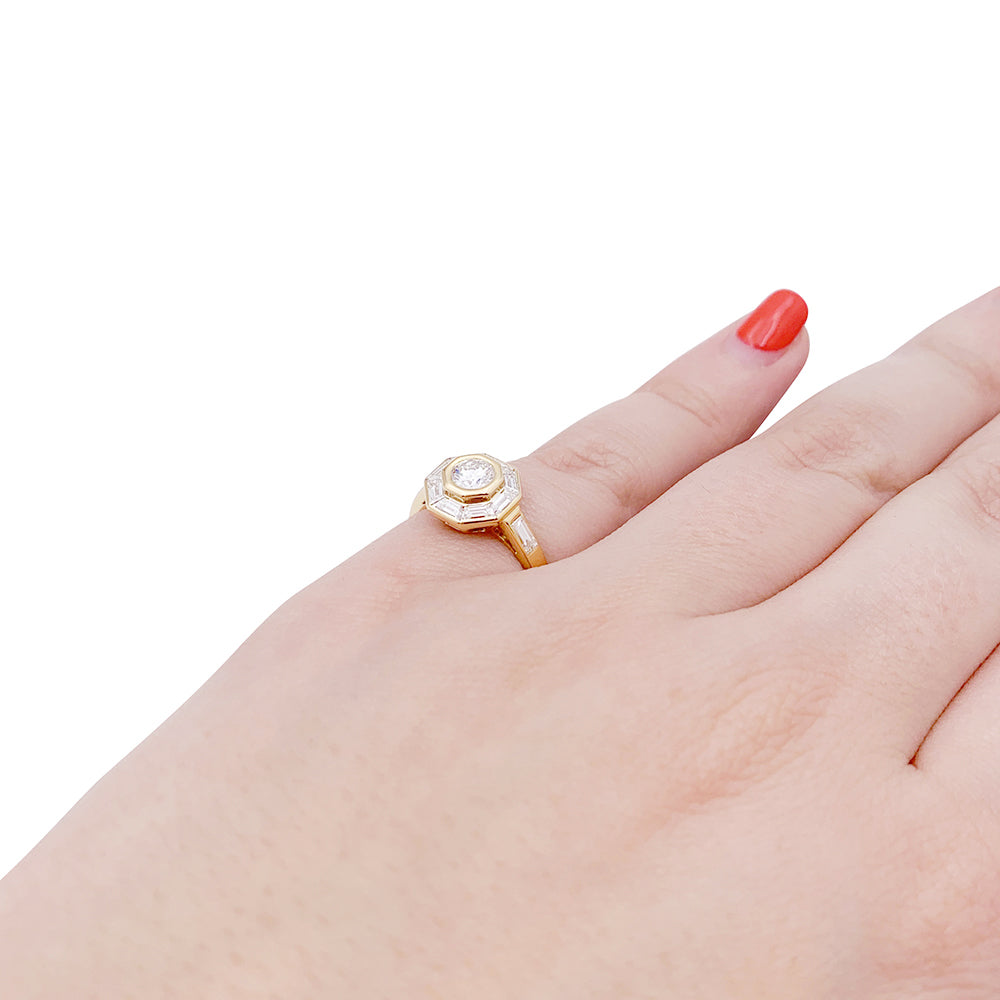 Mellerio ring in yellow gold and diamonds.