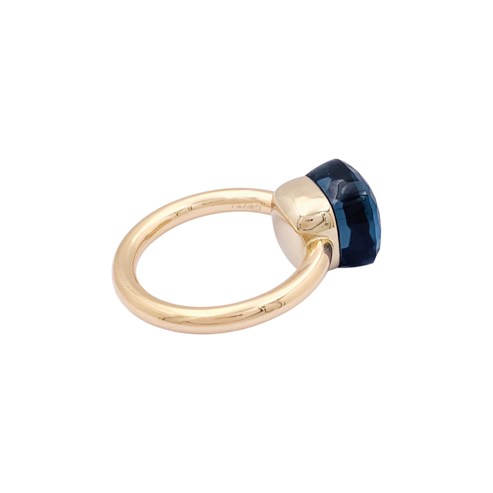 Pomellato ring, “Nudo Classic”, white gold, pink gold, London blue topaz.