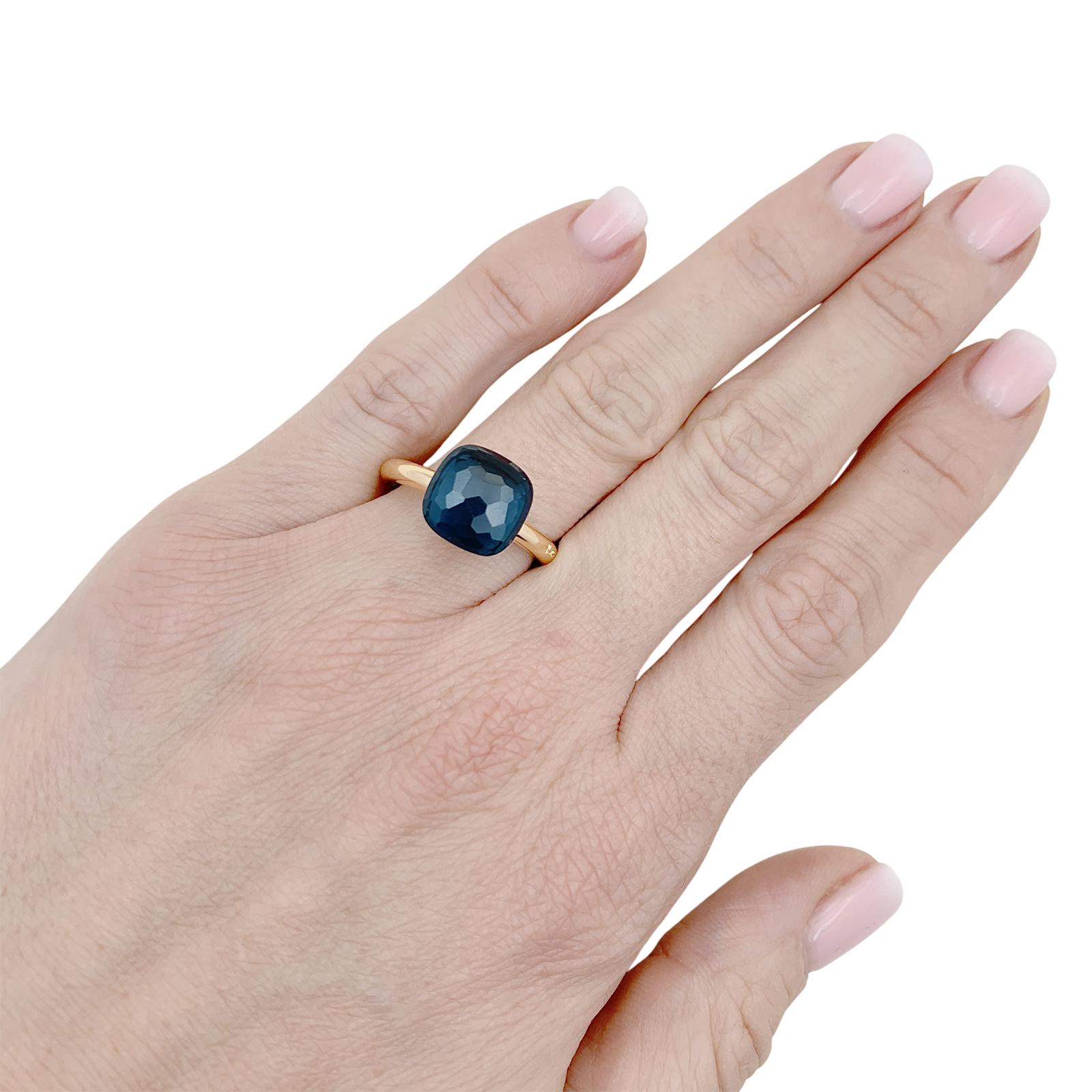 Pomellato ring, “Nudo Classic”, white gold, pink gold, London blue topaz.