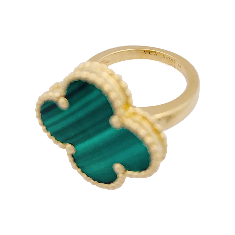 Van Cleef &amp; Arpels "Magic Alhambra" ring in yellow gold, malachite.