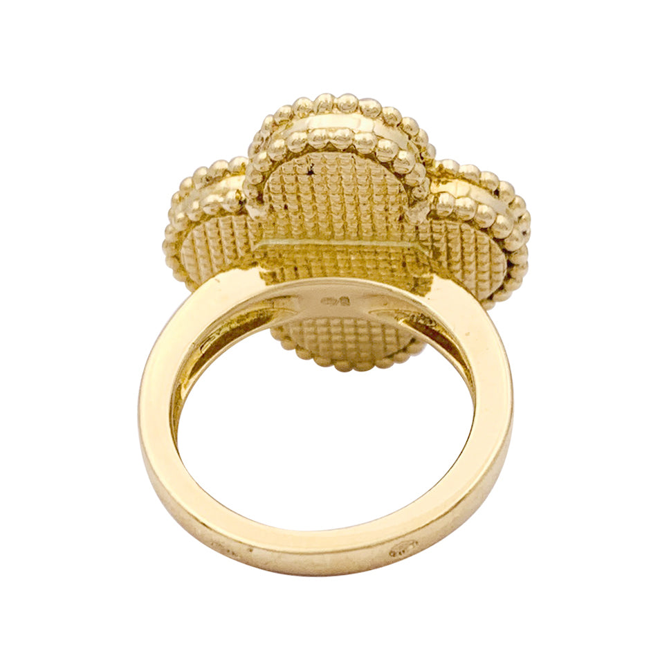Van Cleef &amp; Arpels "Magic Alhambra" ring in yellow gold, malachite.