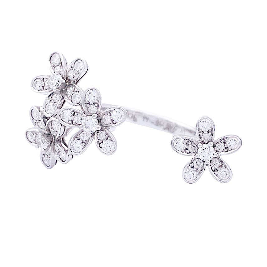 Van Cleef &amp; Arpels ring, "Socrates", white gold and diamonds.