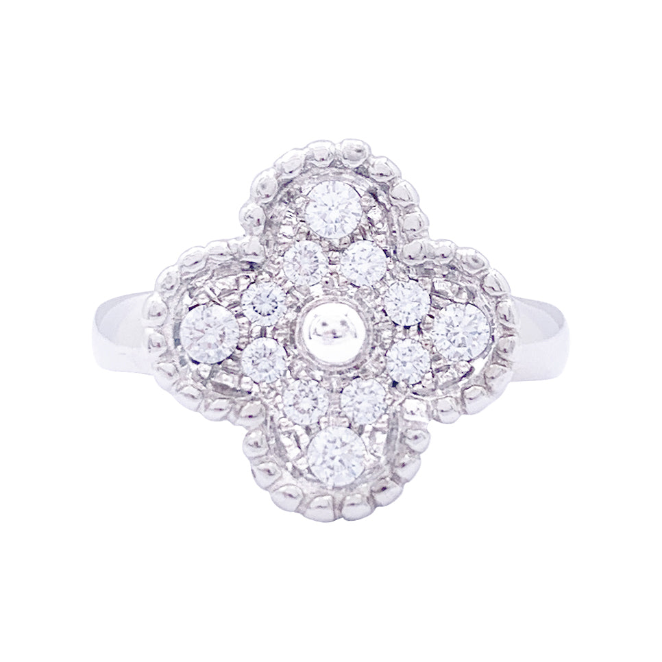 Van Cleef &amp; Arpels "Vintage Alhambra" ring, in white gold, diamonds.