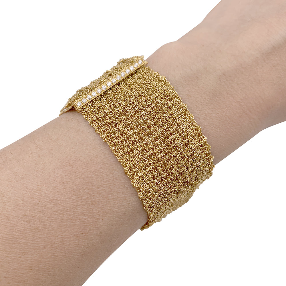 Boucheron bracelet, "Delilah", yellow gold, diamonds.