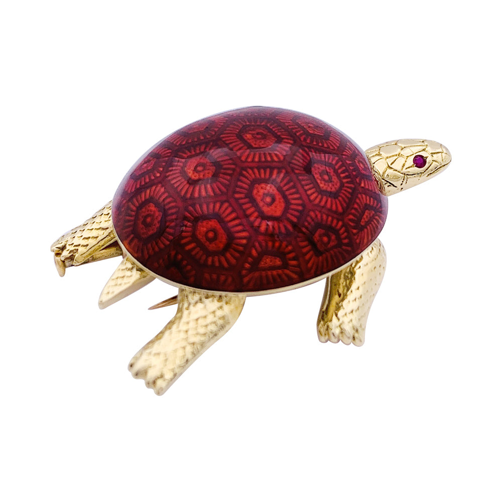 Boucheron brooch, "Turtle", yellow gold, enamel, ruby.