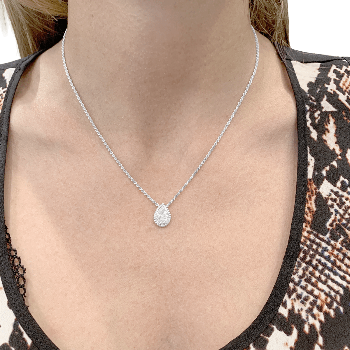 Collier BOUCHERON, Serpent Bohème, or blanc et diamants. - Maison Eloe