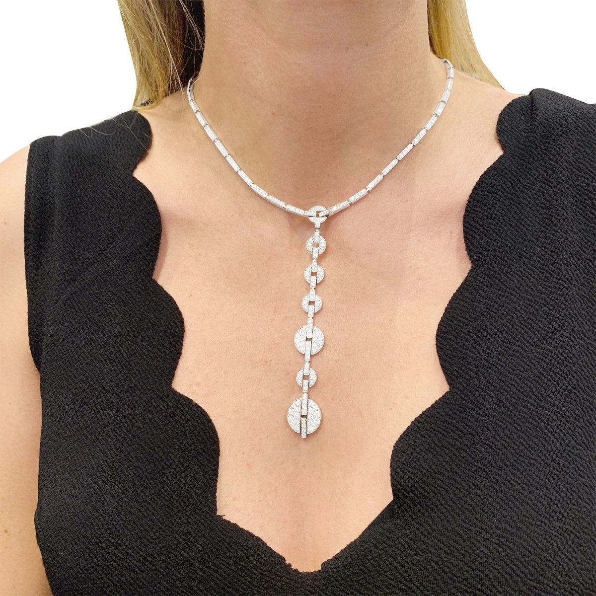 Collier Haute Joaillerie Cartier "Himalia" or blanc, diamants. - Maison Eloe