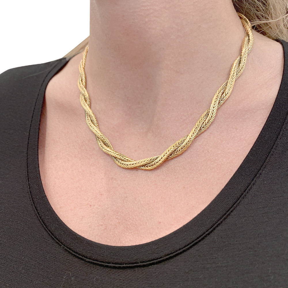 Vintage Mellerio necklace called Meller, yellow gold.