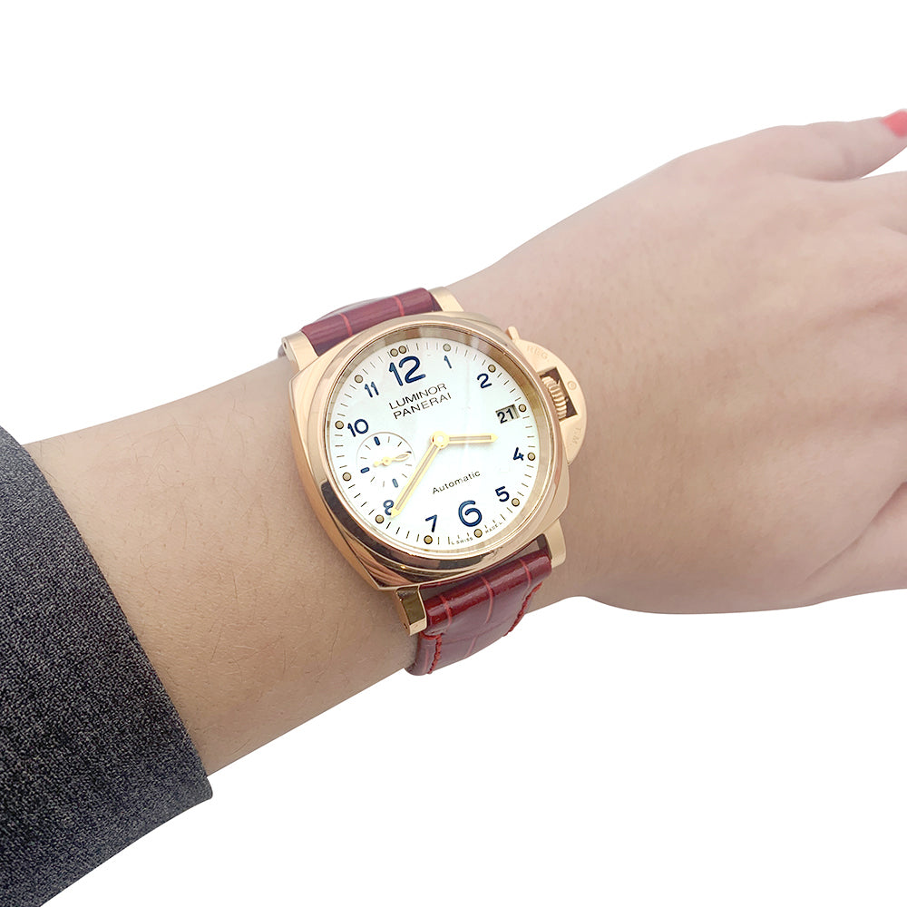 Montre Panerai "Luminor Due" or rose.
