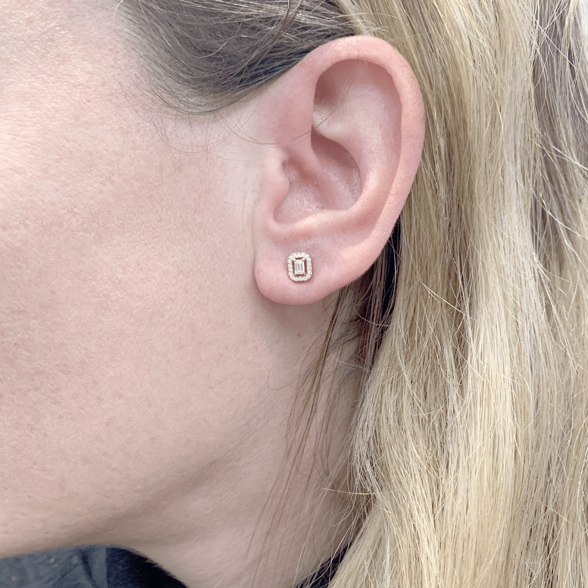 Paire de puces d'oreilles Messika, collection "My Twin", or rose et diamants - Maison Eloe