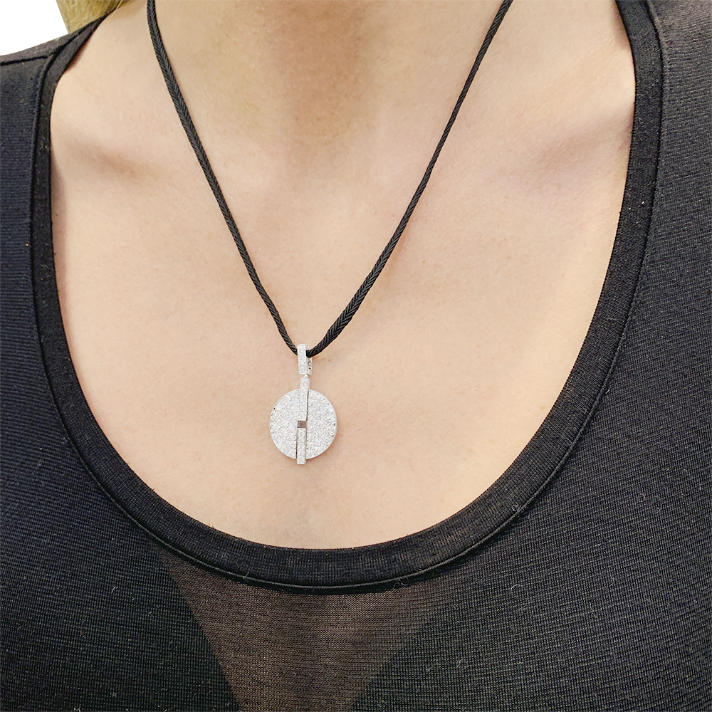 Cartier pendant, "Himalia", white gold, diamonds.