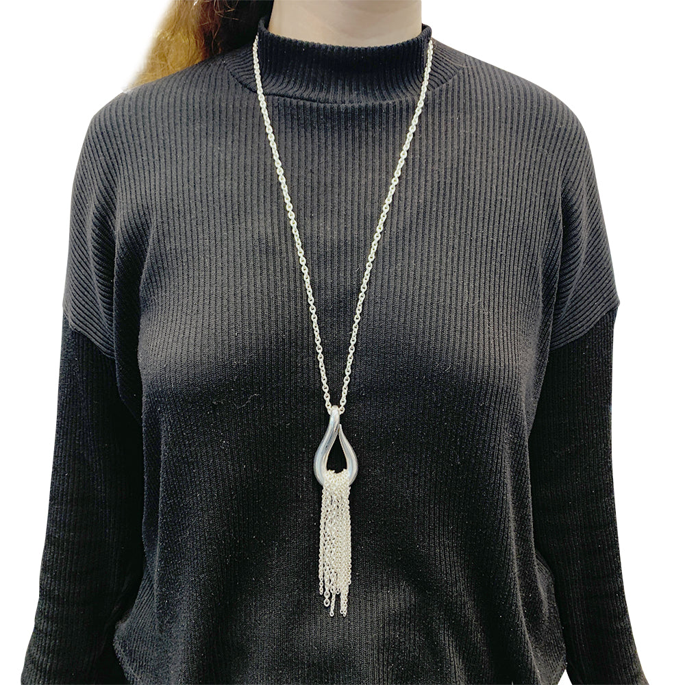 Hermès "Licol" silver necklace.