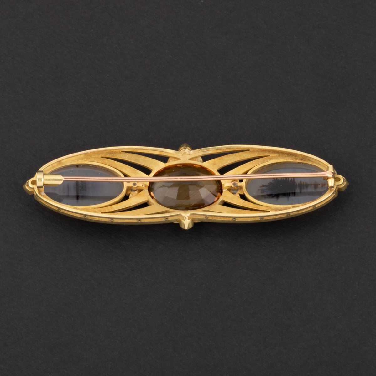 Broche longiforme en or jaune - Maison Eloe