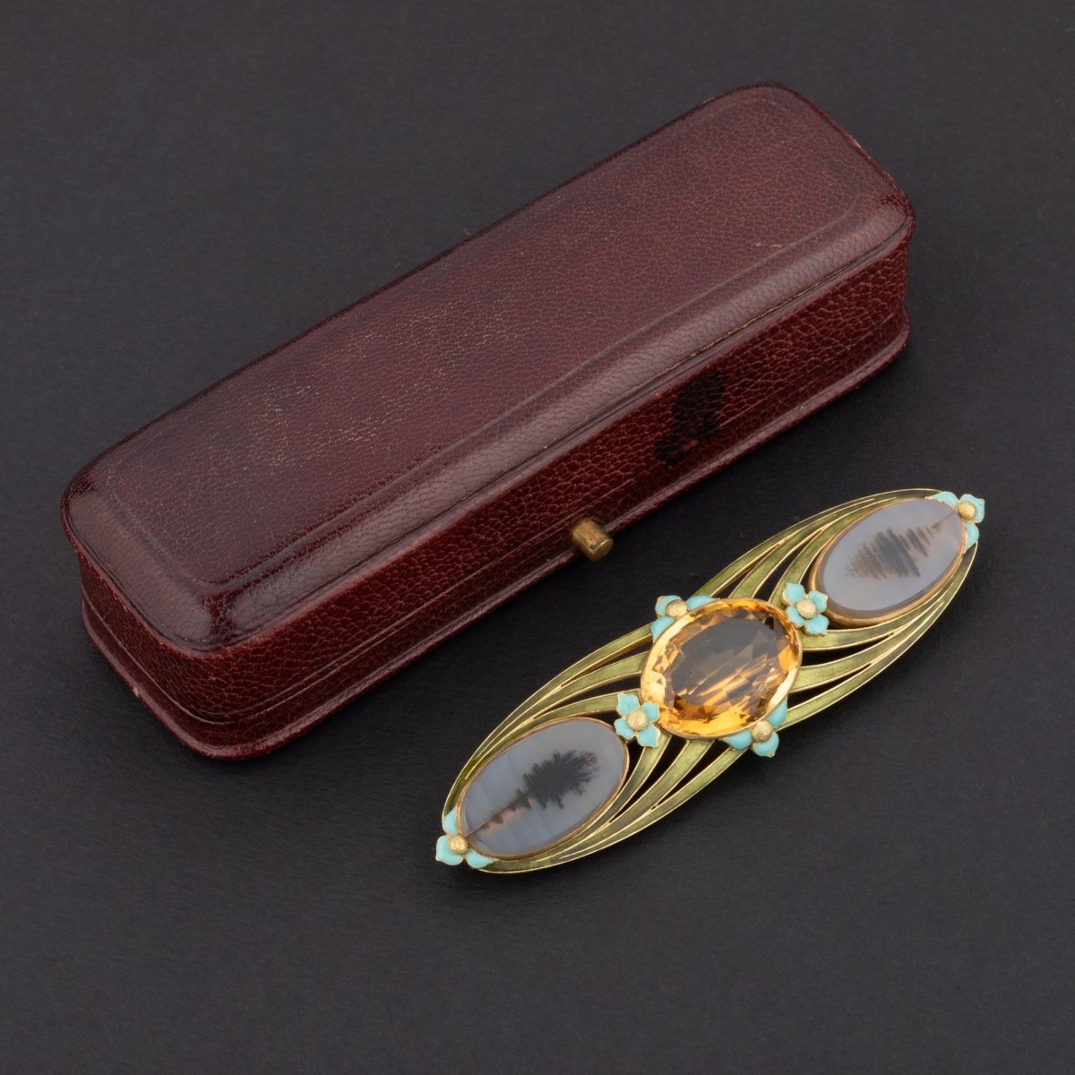 Broche longiforme en or jaune - Maison Eloe