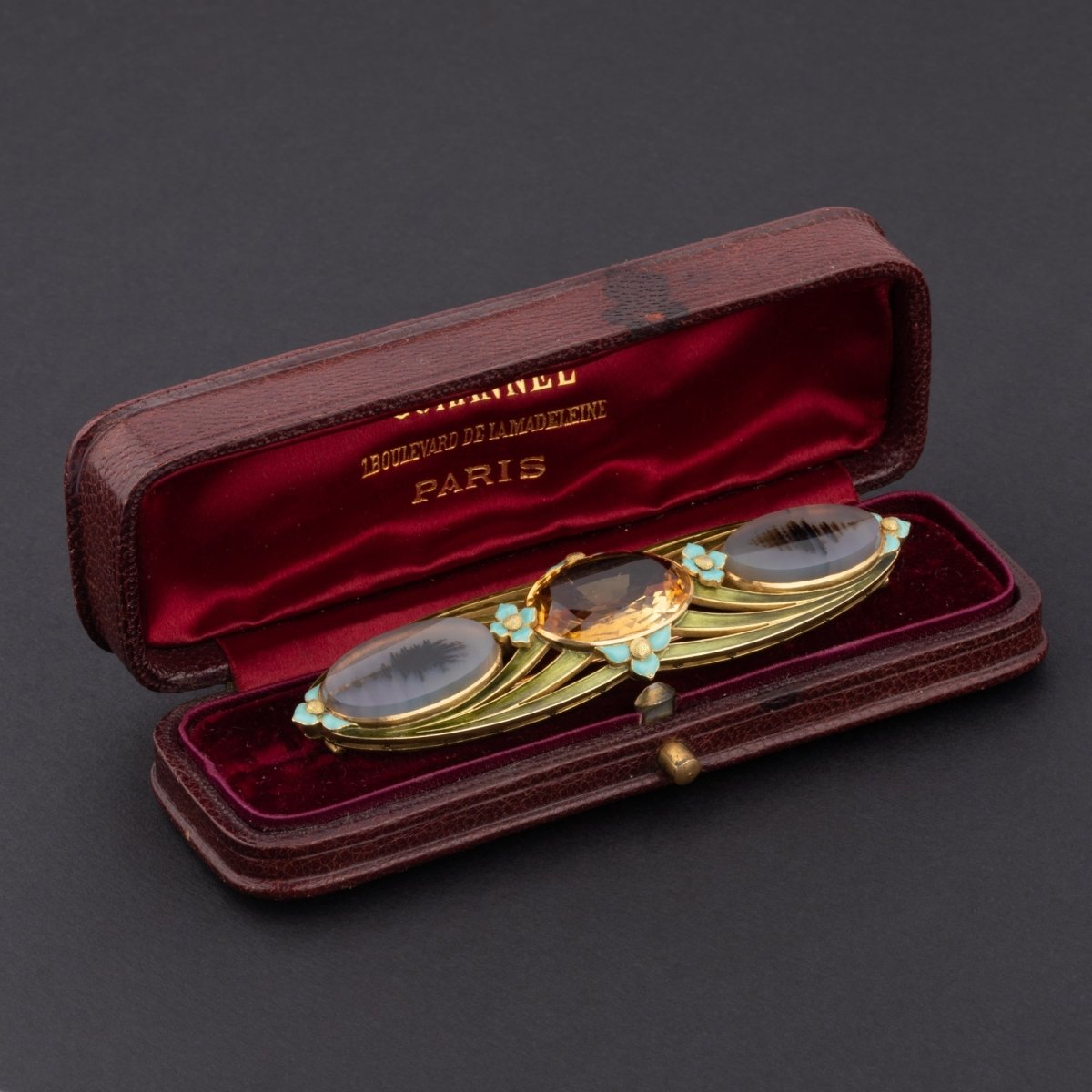 Broche longiforme en or jaune - Maison Eloe