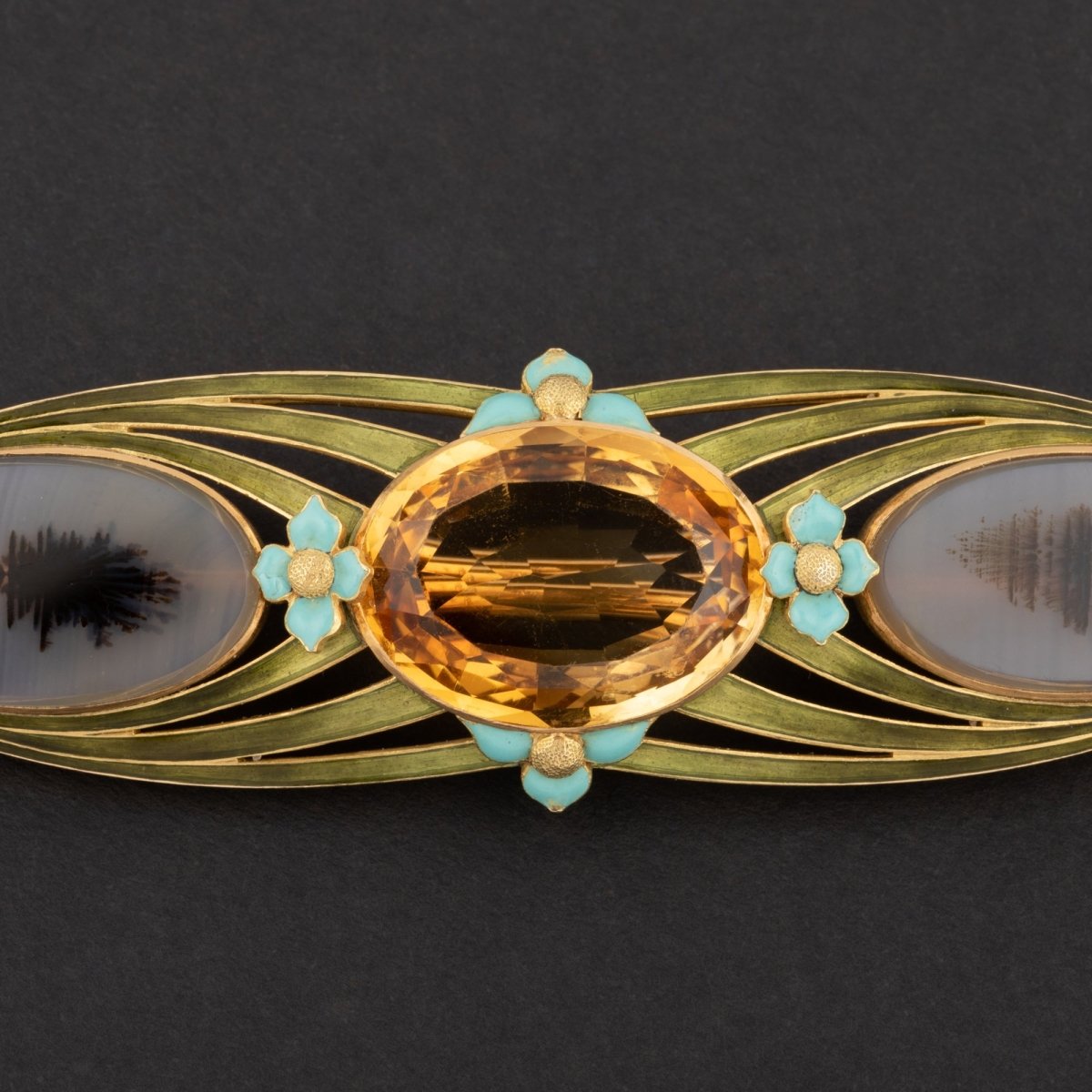 Broche longiforme en or jaune - Maison Eloe