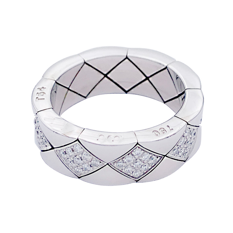 Chanel ring, "Matelassé", white gold and diamonds.