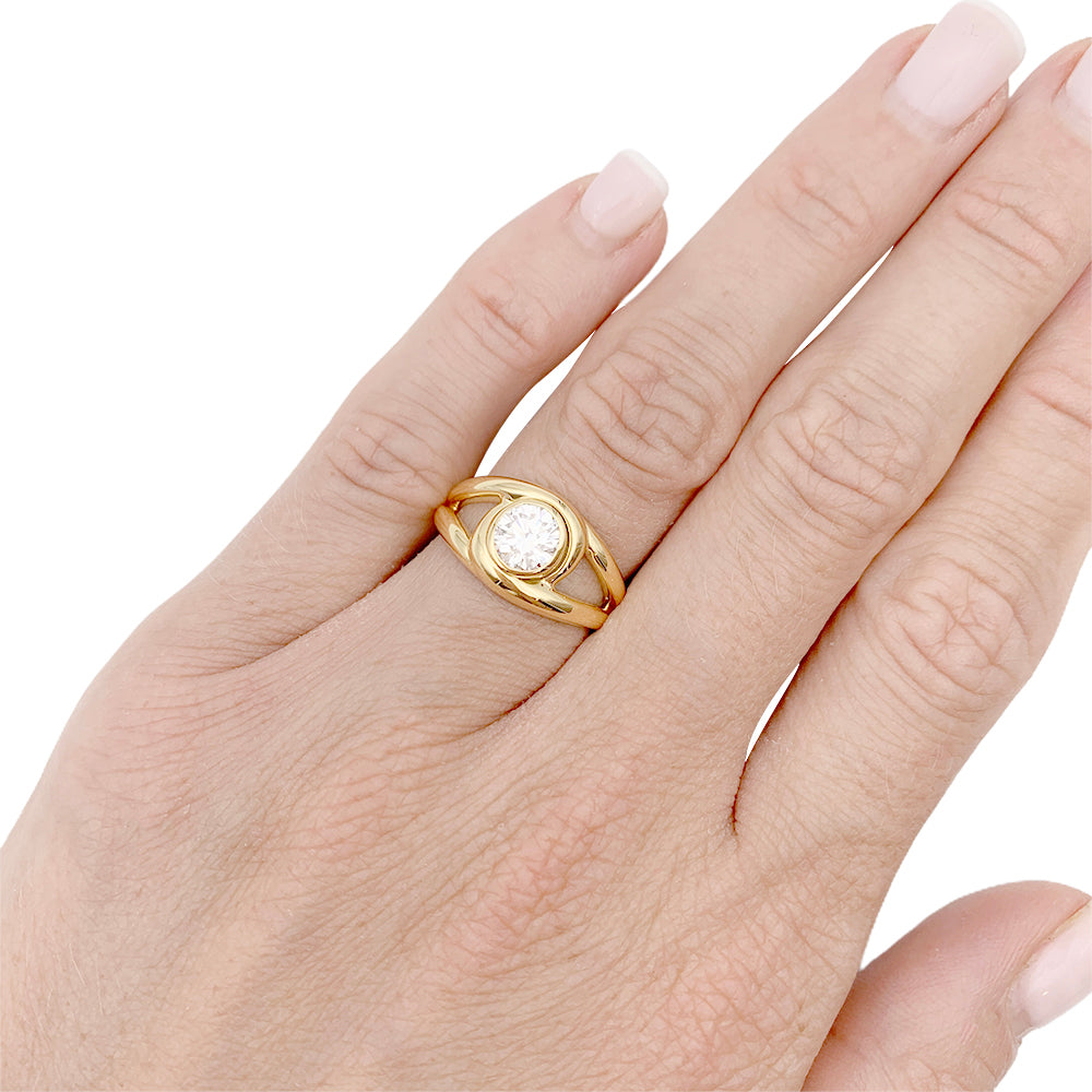 Bague Cartier, "Astragale", or jaune, diamant.