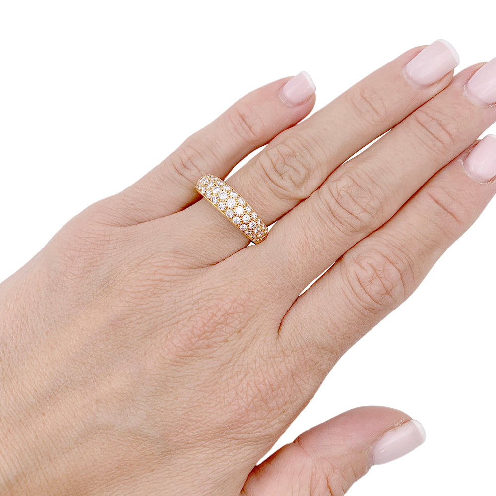 Cartier ring, "Mimi", yellow gold, diamonds.