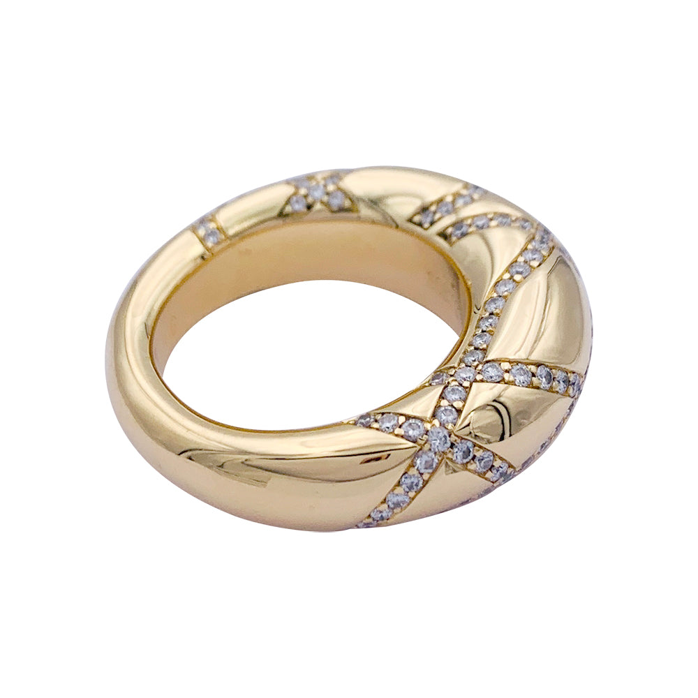 Chaumet ring, "Anneau", in yellow gold, diamonds.