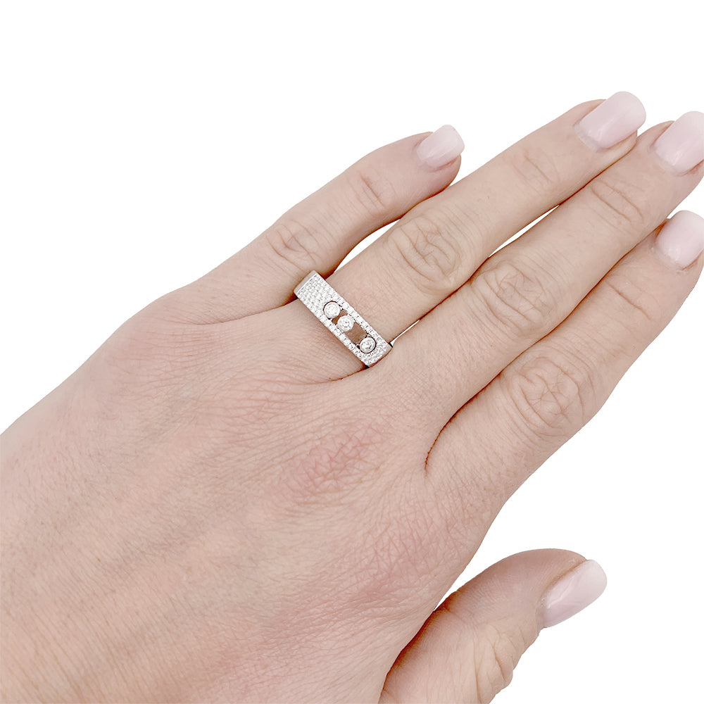Messika ring, "Move Noa Pavée", white gold and diamonds.