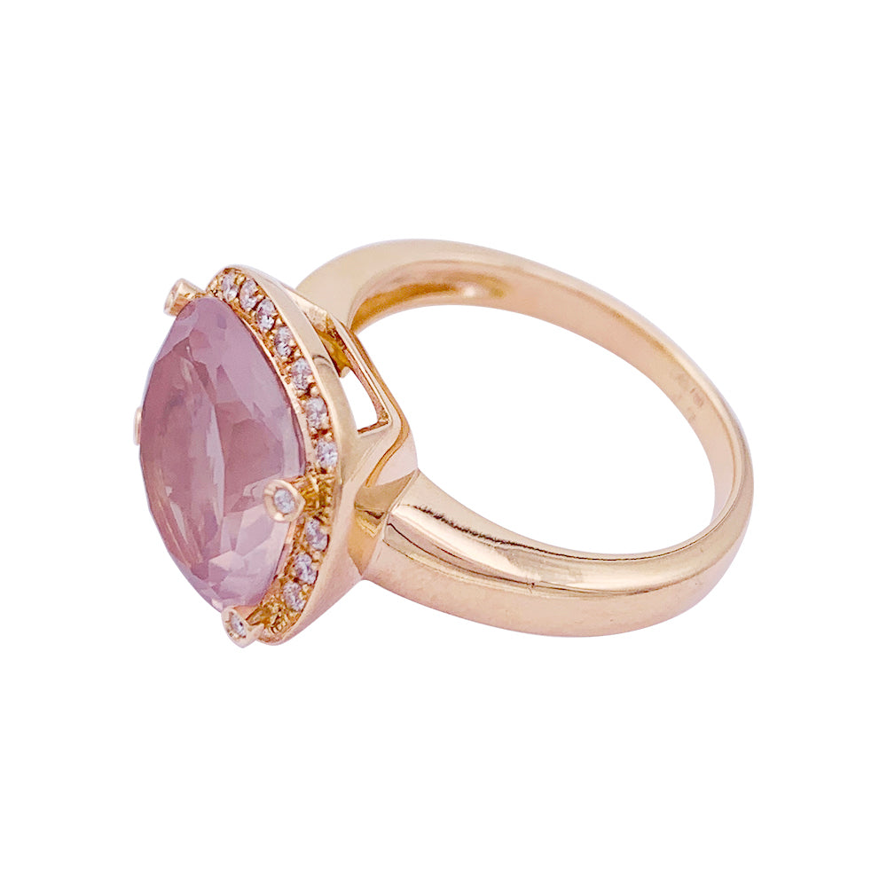 Poiray ring, "Filles Antik", pink gold, rose quartz, diamonds.