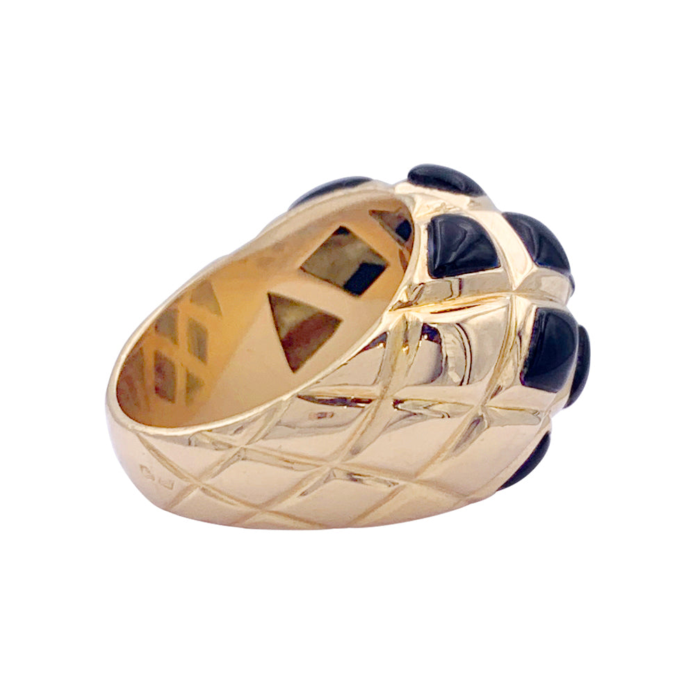 Chanel ring, yellow gold, onyx.
