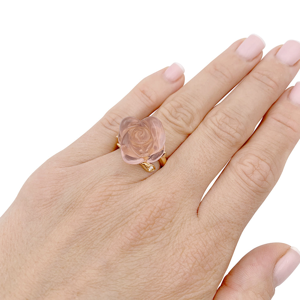 Dior ring, "Pré Catelan", pink gold, pink quartz, diamond.