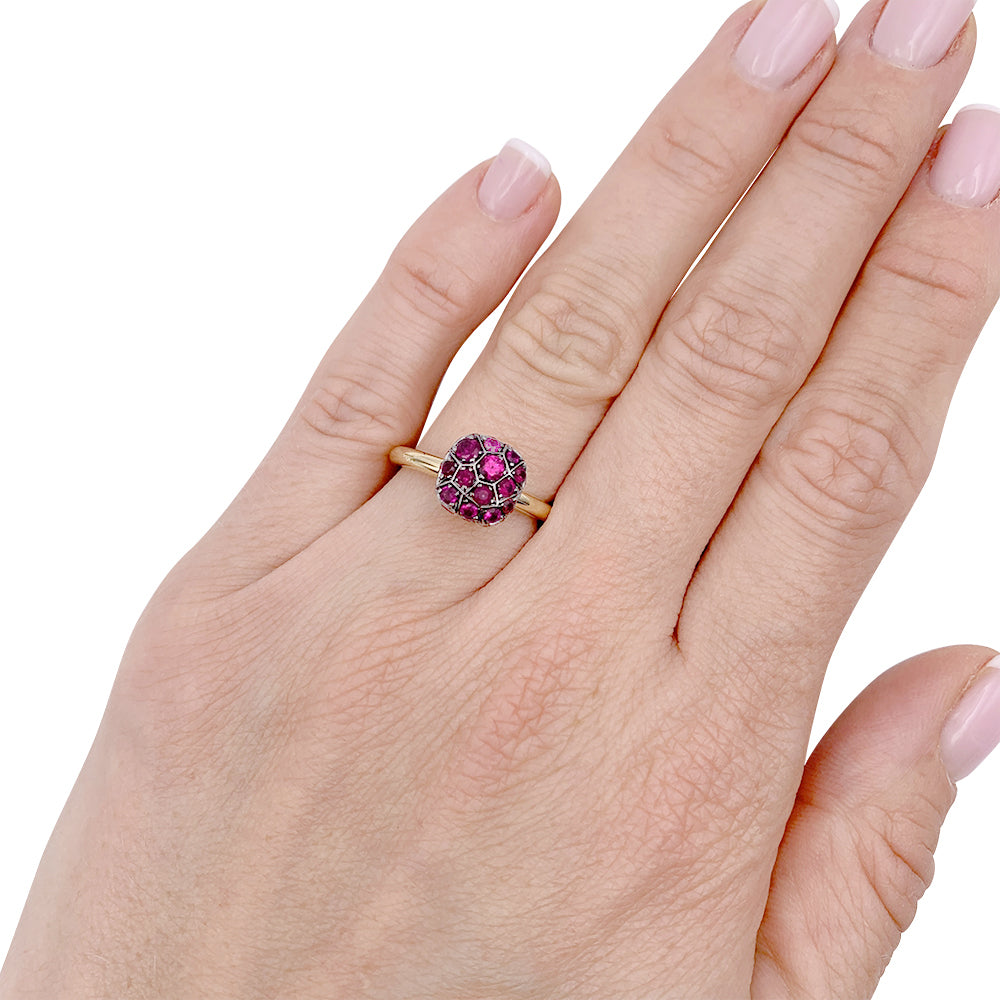 Pomellato ring, "Nudo", two golds, rubies.