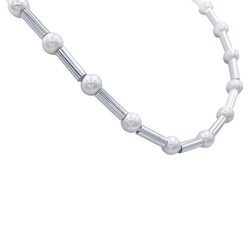 Poiray necklace, "Fuseau", white gold, pearls.