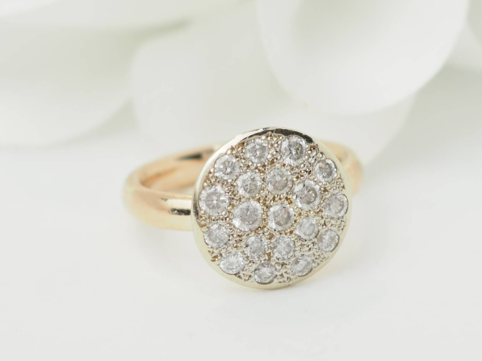 Bague en or jaune et diamants