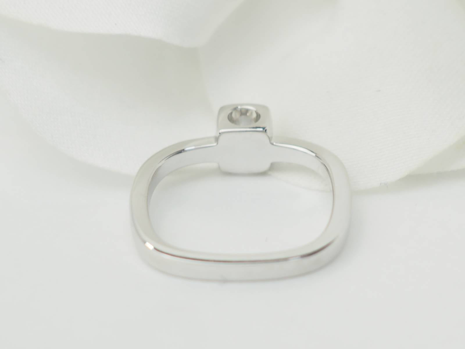 Bague Dinh Van Cube en or blanc et diamants