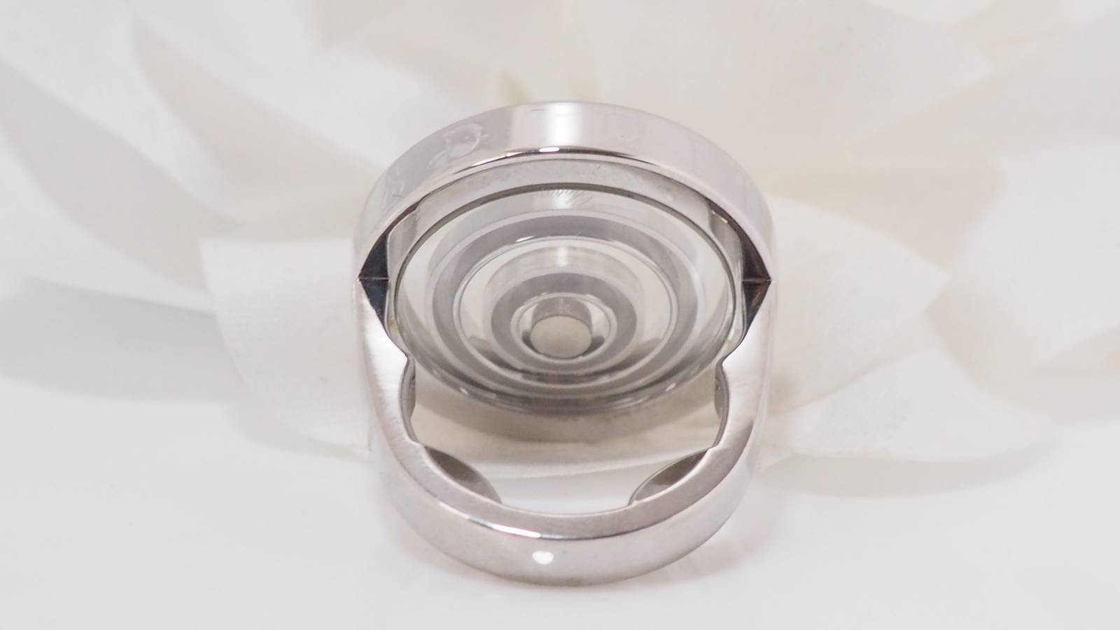 Chopard, "Happy Spirit" ring, white gold, mobile diamond