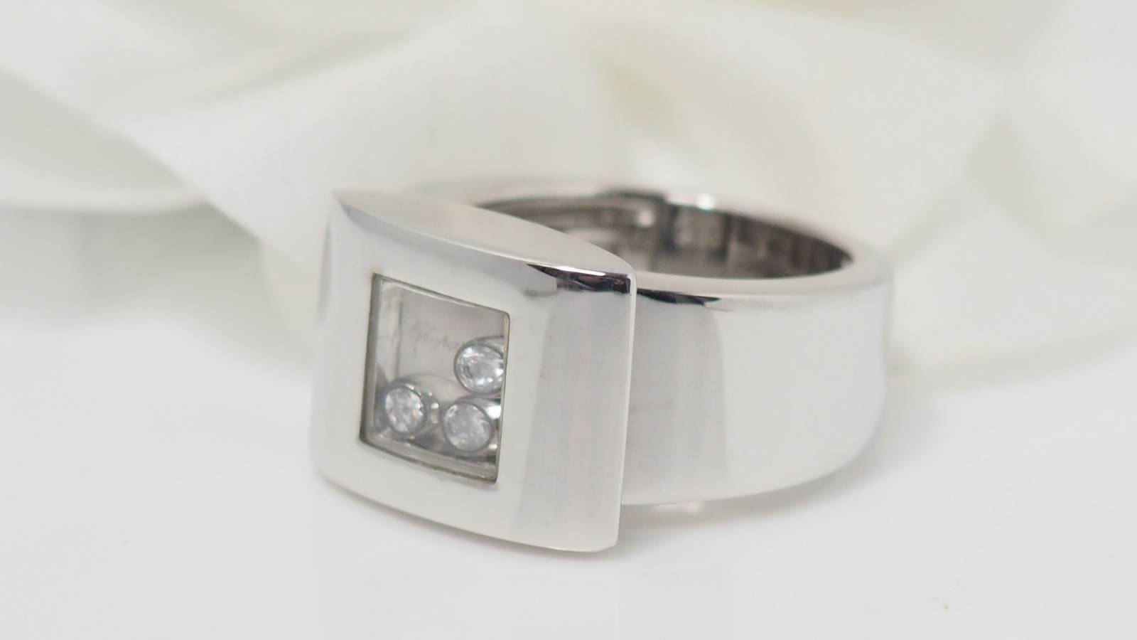 Bague Chopard Happy Diamonds vintage or blanc et diamants