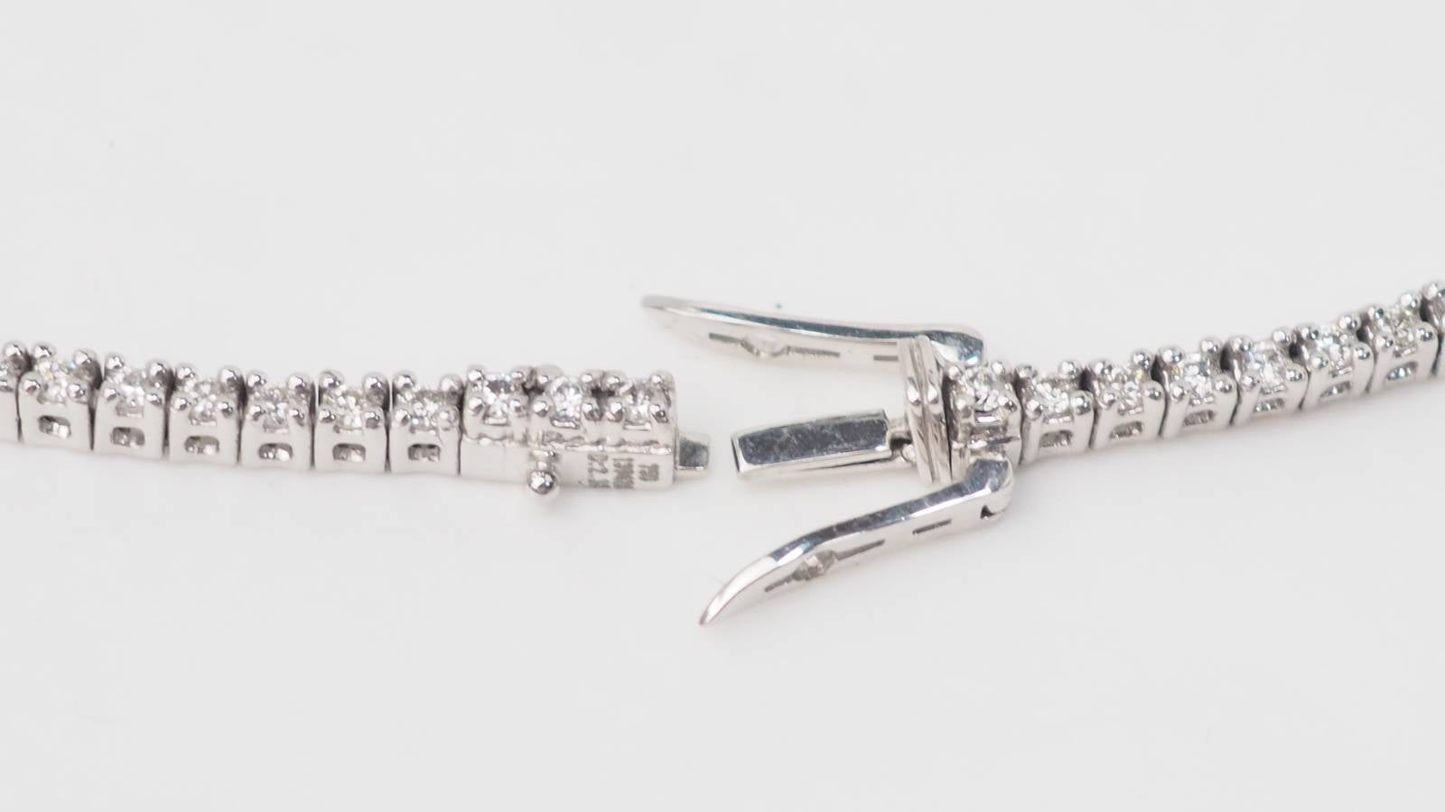 Collier rivière en or blanc et diamants