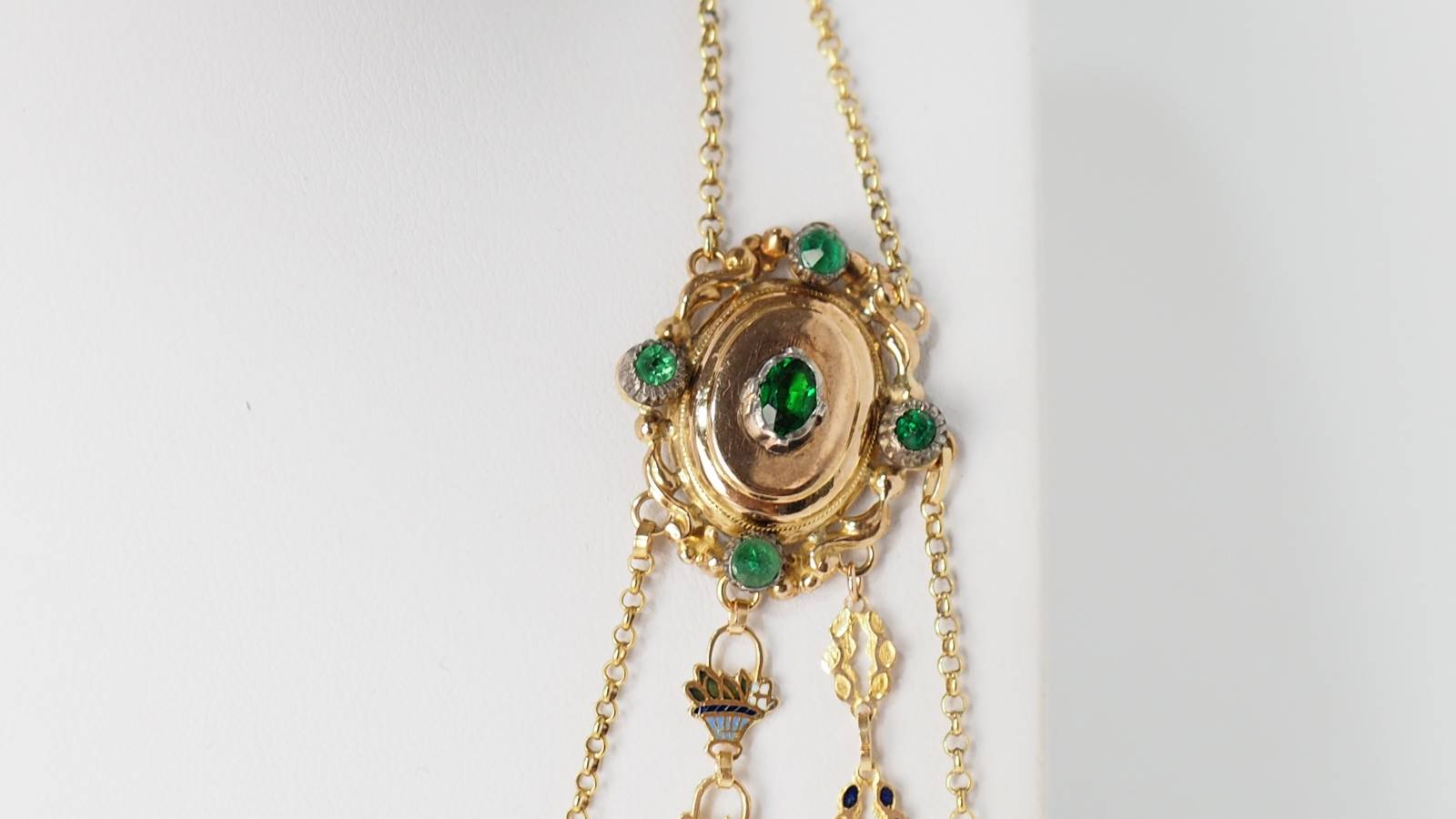 Collier esclave du XIXème siècle en or émaillé et perles fines