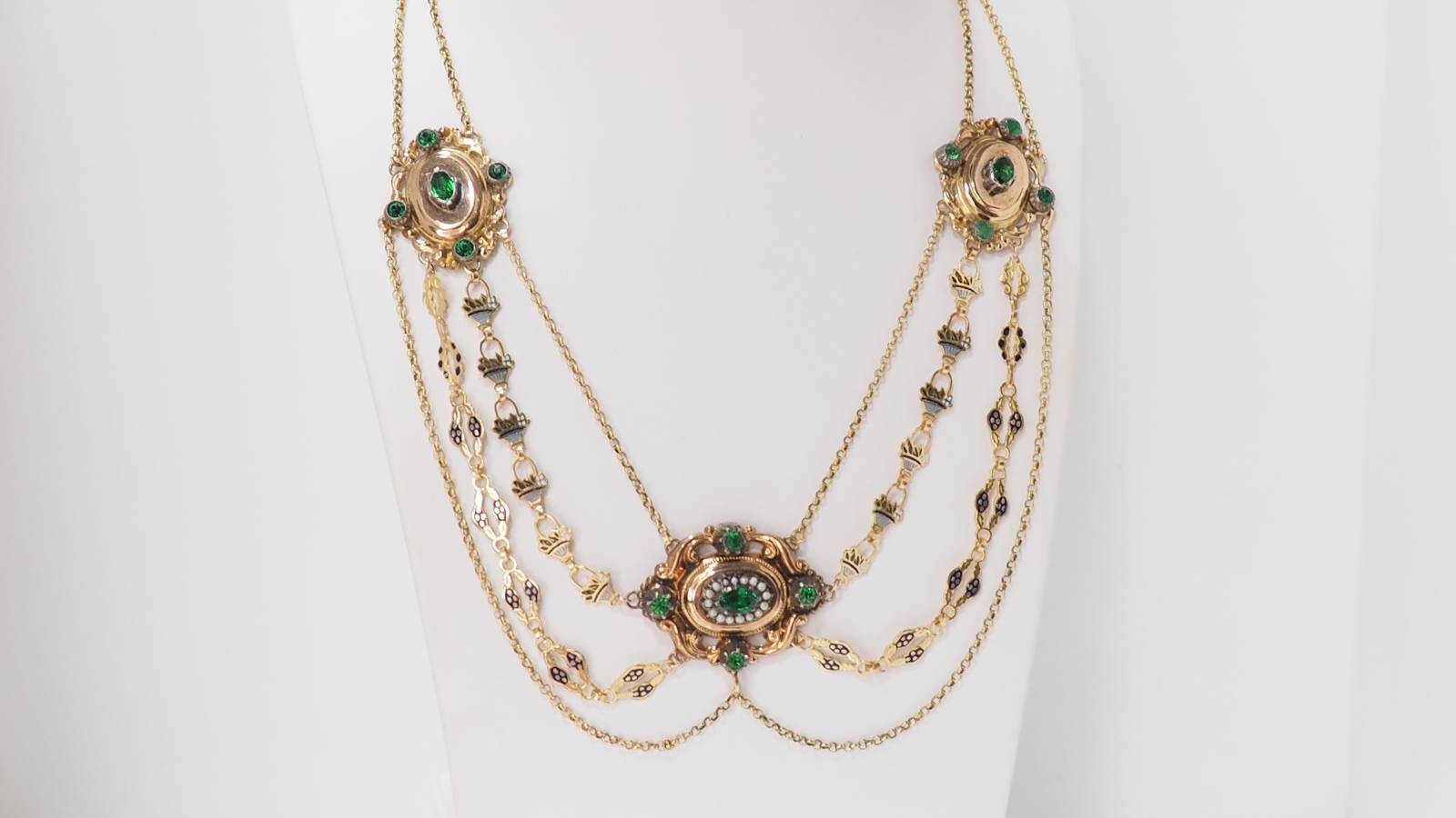 Collier esclave du XIXème siècle en or émaillé et perles fines