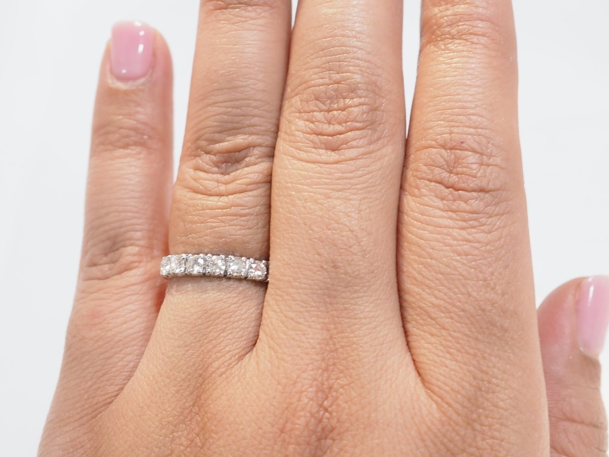 Alliance en or blanc et diamants - Maison Eloe