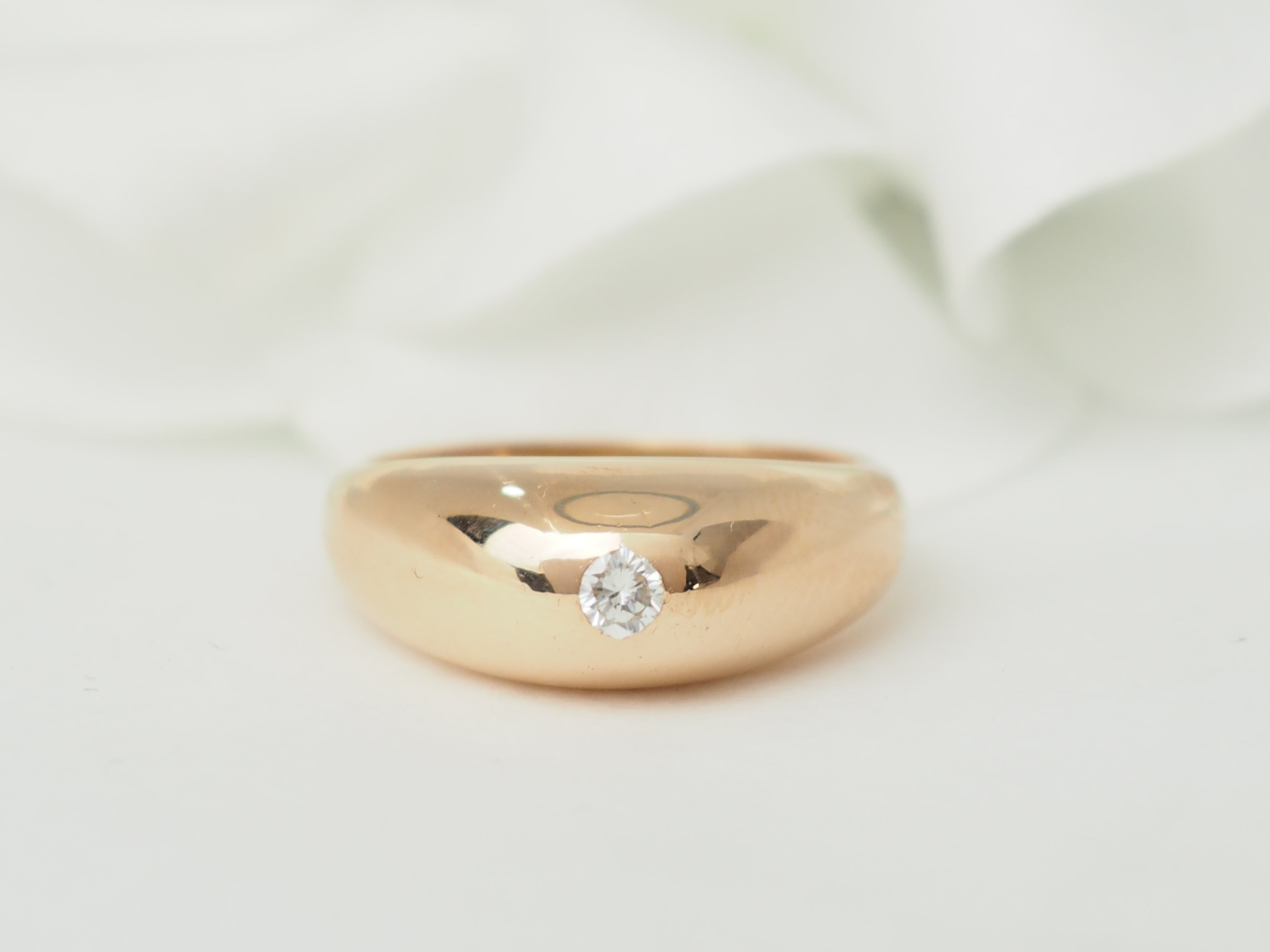 Bague jonc en or jaune et diamant