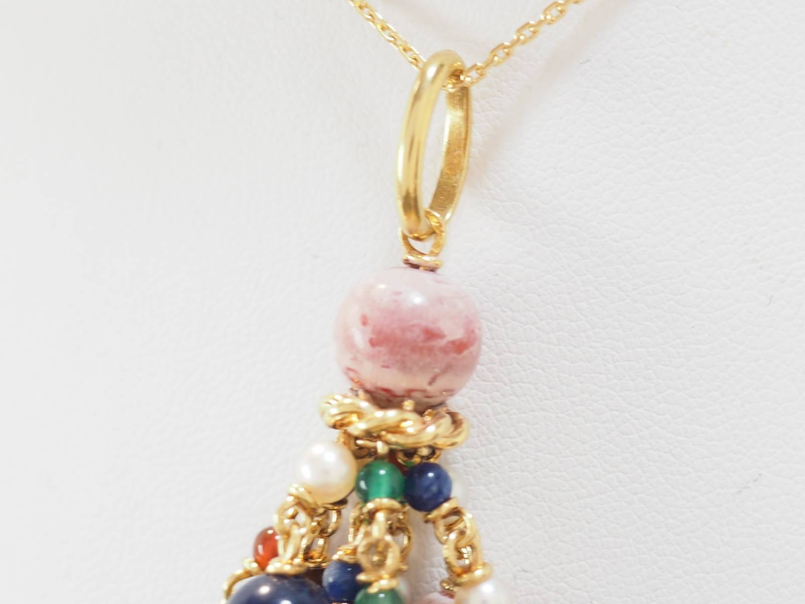 Bague Chaumet, "Valse", or blanc, diamants.