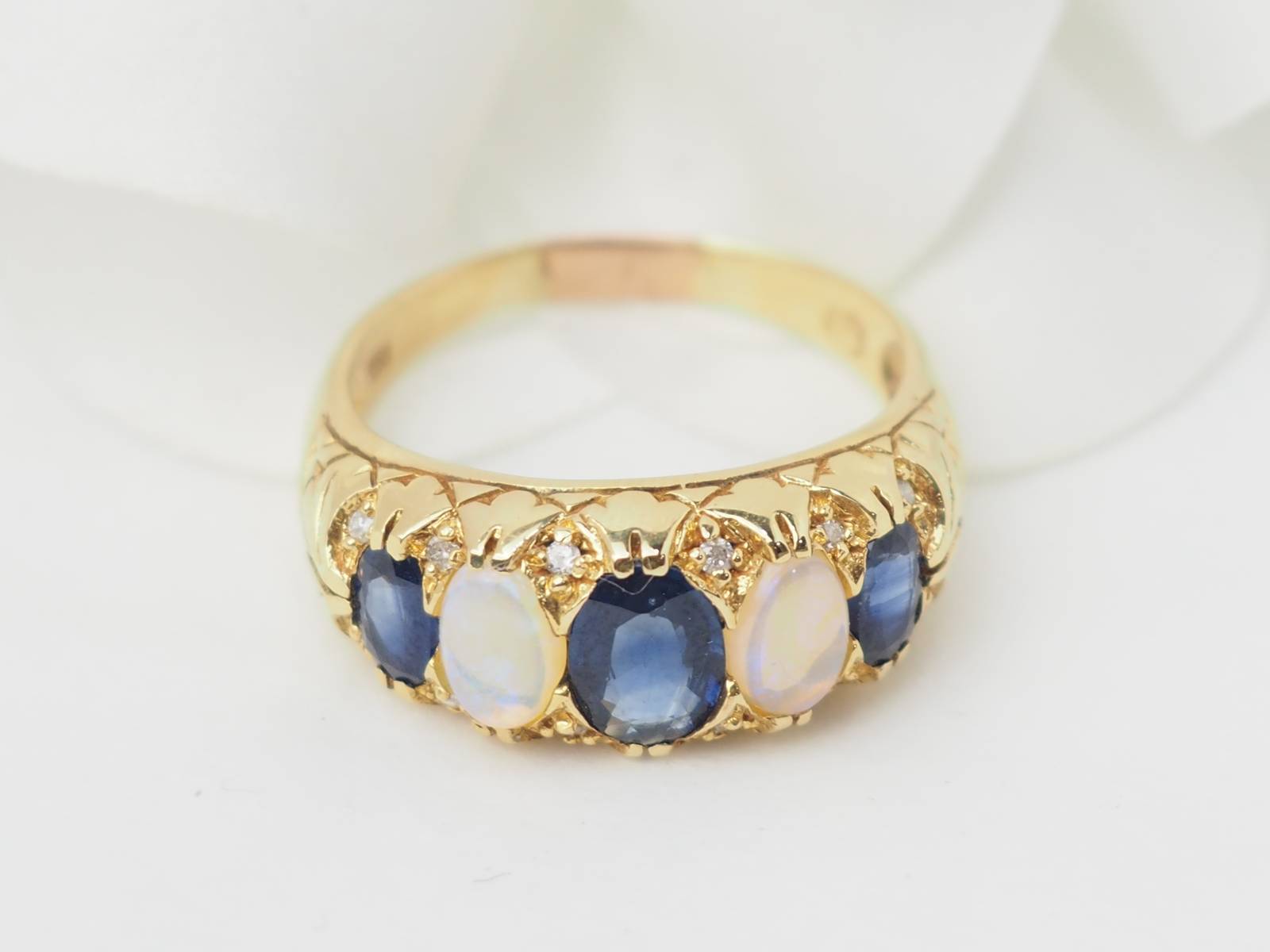 Montre Jaeger-LeCoultre, "Reverso Duetto", en or rose et diamants.