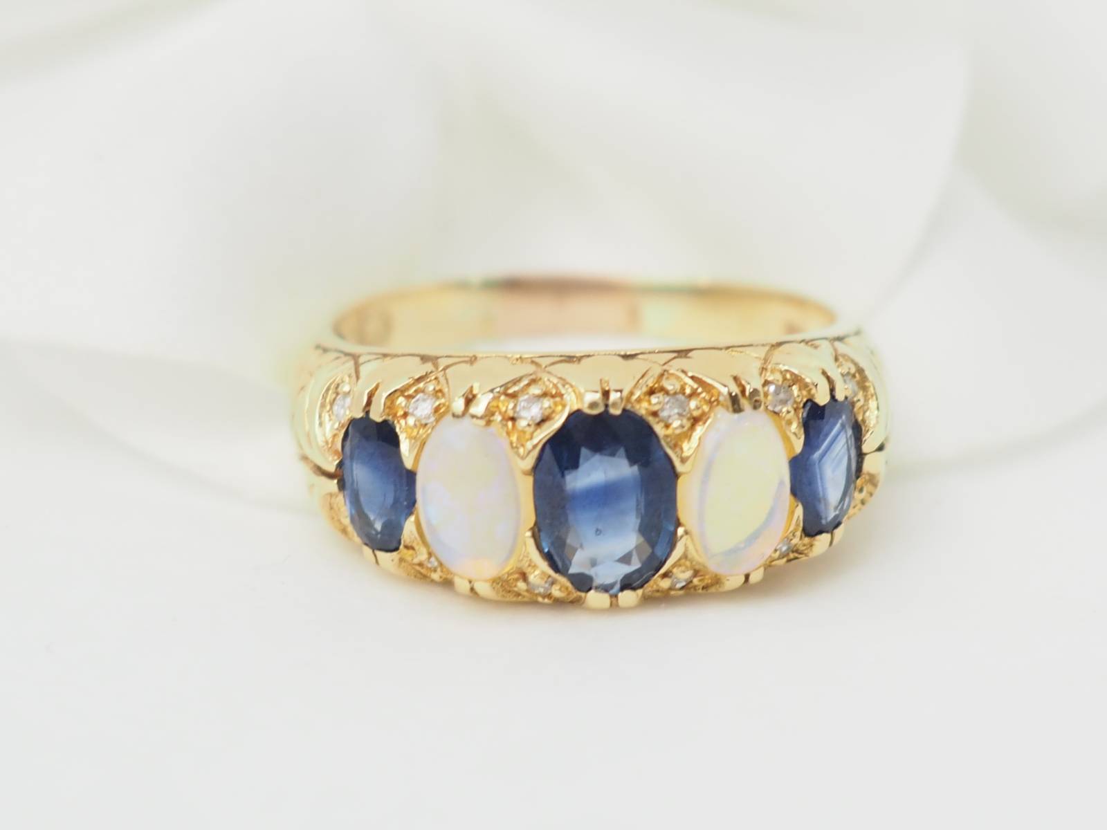 Montre Jaeger-LeCoultre, "Reverso Duetto", en or rose et diamants.