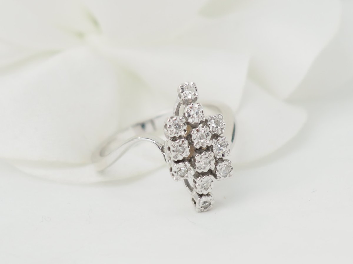 Bague vintage en or blanc et diamants - Maison Eloe
