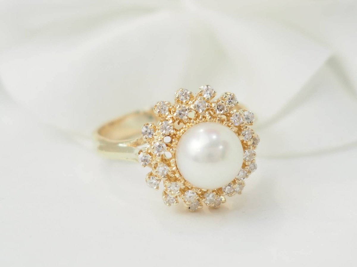 Bague Chaumet "Anneau" or blanc, diamants. - Maison Eloe