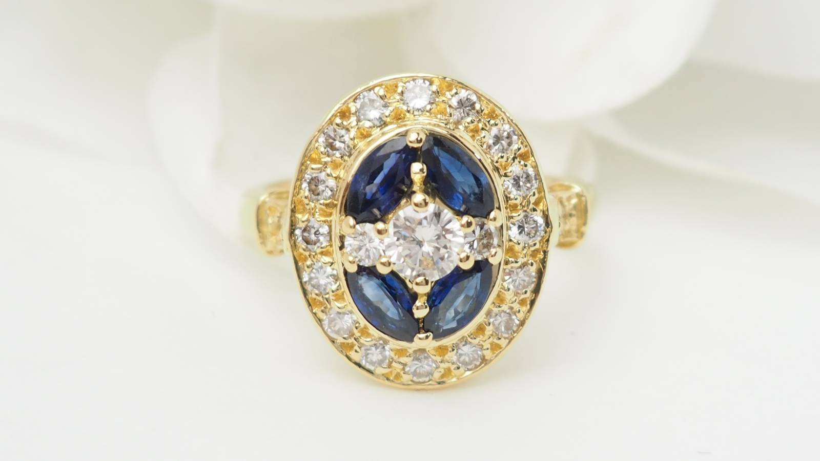 Bague solitaire diamant.