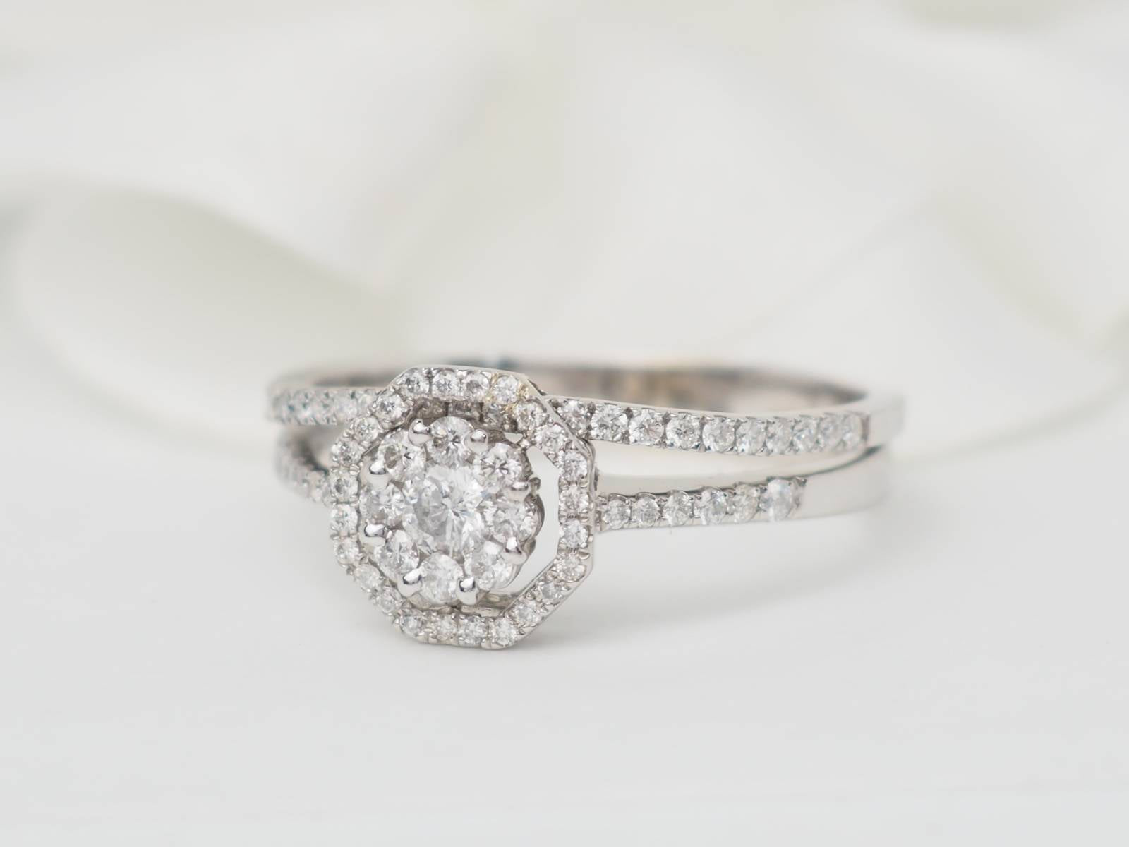 Bague solitaire en or blanc et diamants 0.66ct