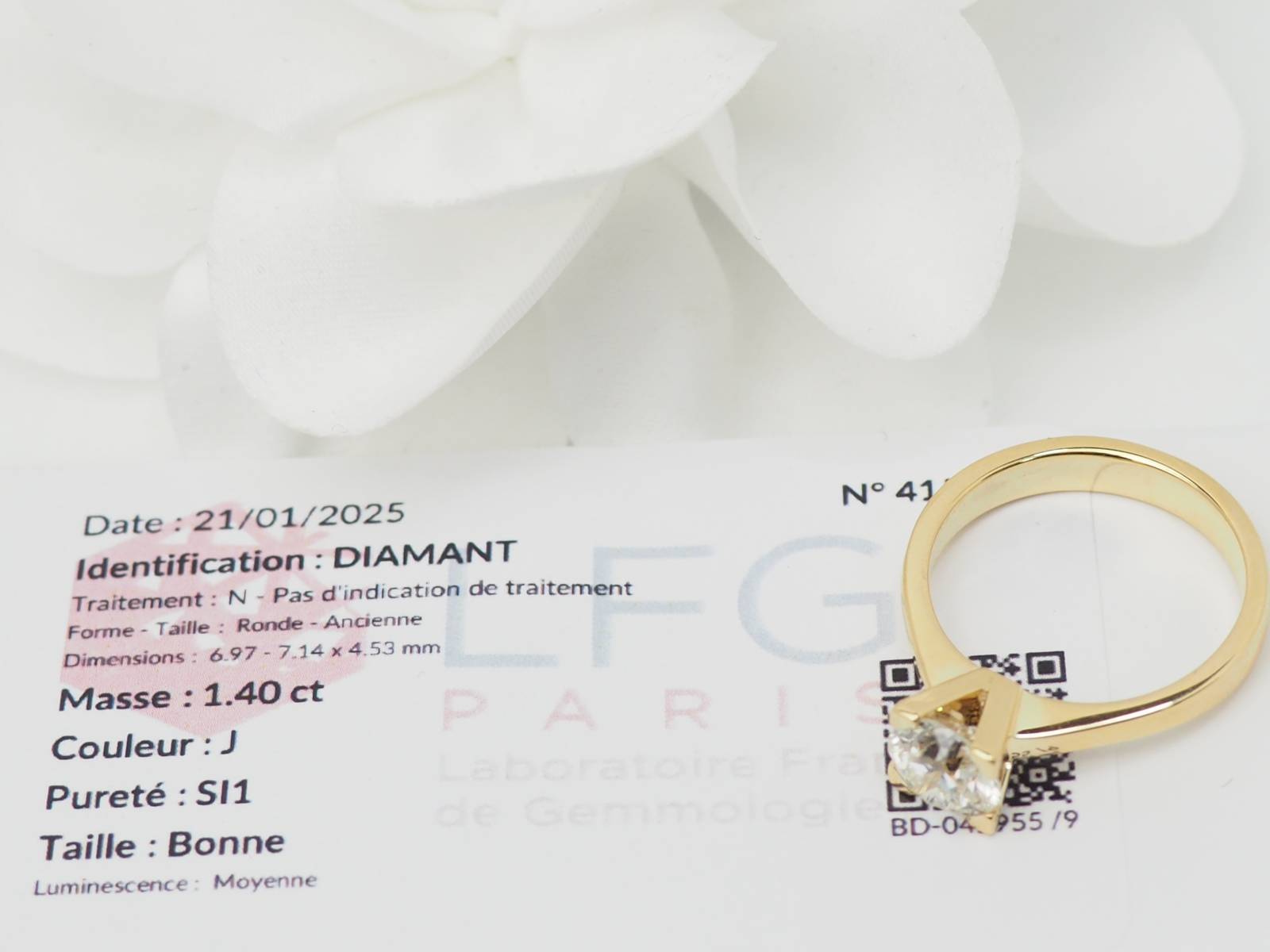 Bague solitaire en or jaune et diamant 1.40ct