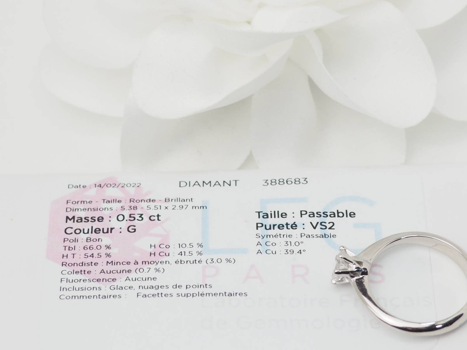 Bague solitaire en or blanc et diamant 0.53ct