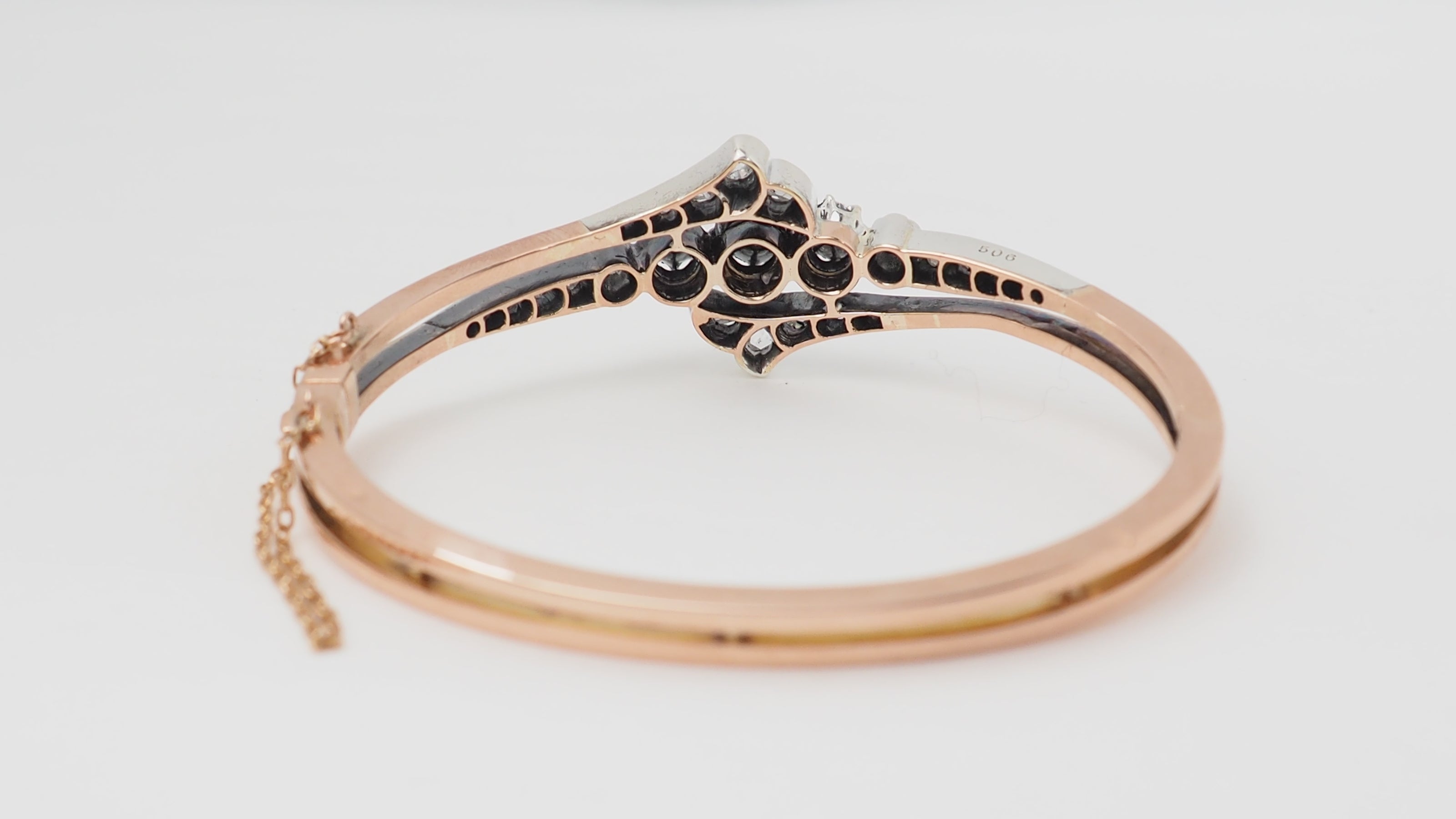 Bracelet ancien du XIX ème siècle en or rose et argent serti de diamants